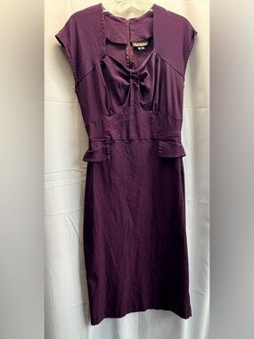 Stop Staring Deep Plum Fitted Sweetheart Neckline Dress